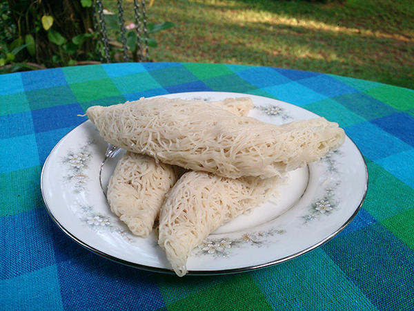 Rice noodles filles with coconut and honey
