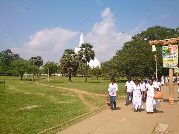 Walking to the next temple