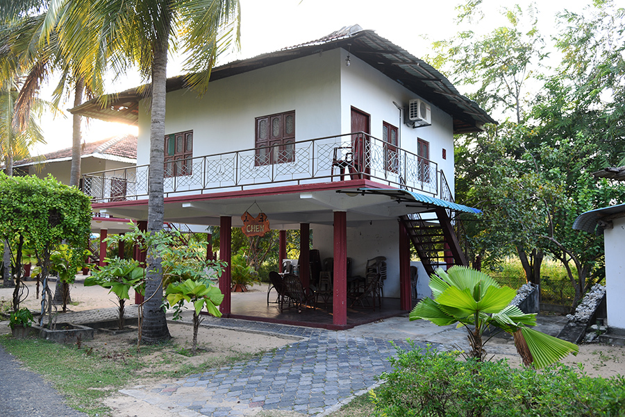 In each bungalow are two rooms