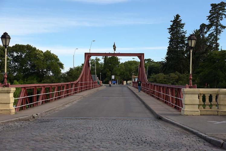 Bridge at the entrance to Carmelo