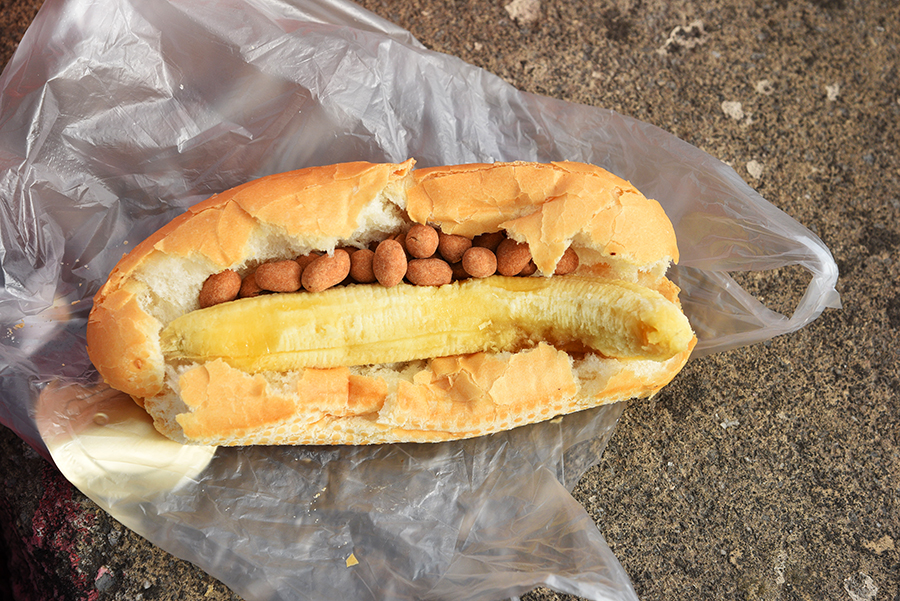 Lovely banana sandwich with peanuts