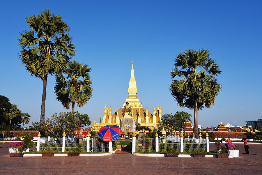  Around the Great Stupa